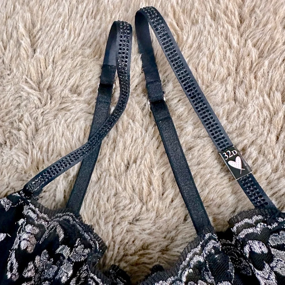 VS Lace Bra 32D - Picture 4 of 7